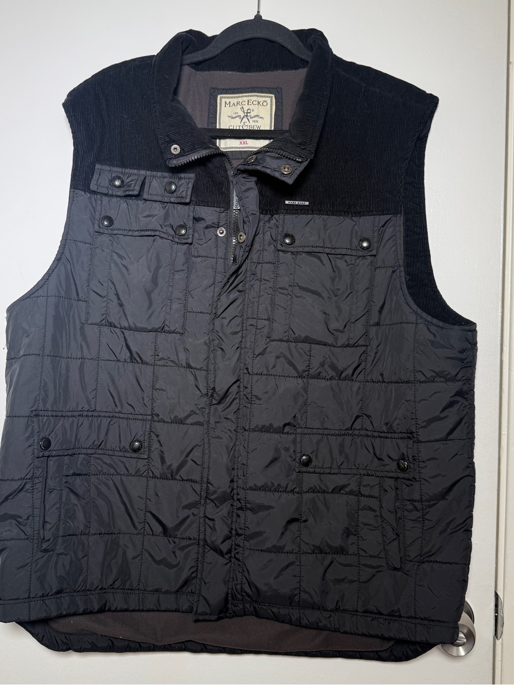 Marc Ecko Men’s Black Quilted Vest 2XL Corduroy Snaps